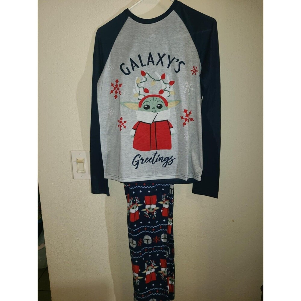 Star Wars Mandalorin Grogu Christmas Pajamas Galaxy's Greeting Navy/Gray XS NEW